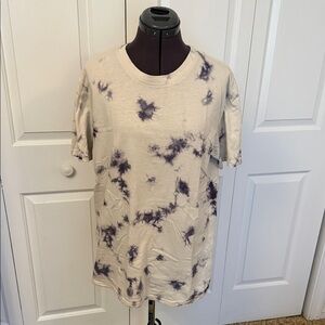 PacSun Beige and Dark Purple Tie-Dye Short Sleeve Tee